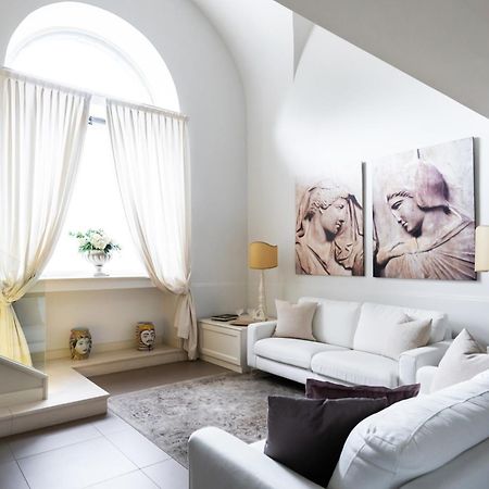 B Sicilian Charming Stay - Luxury Loft Катания Екстериор снимка